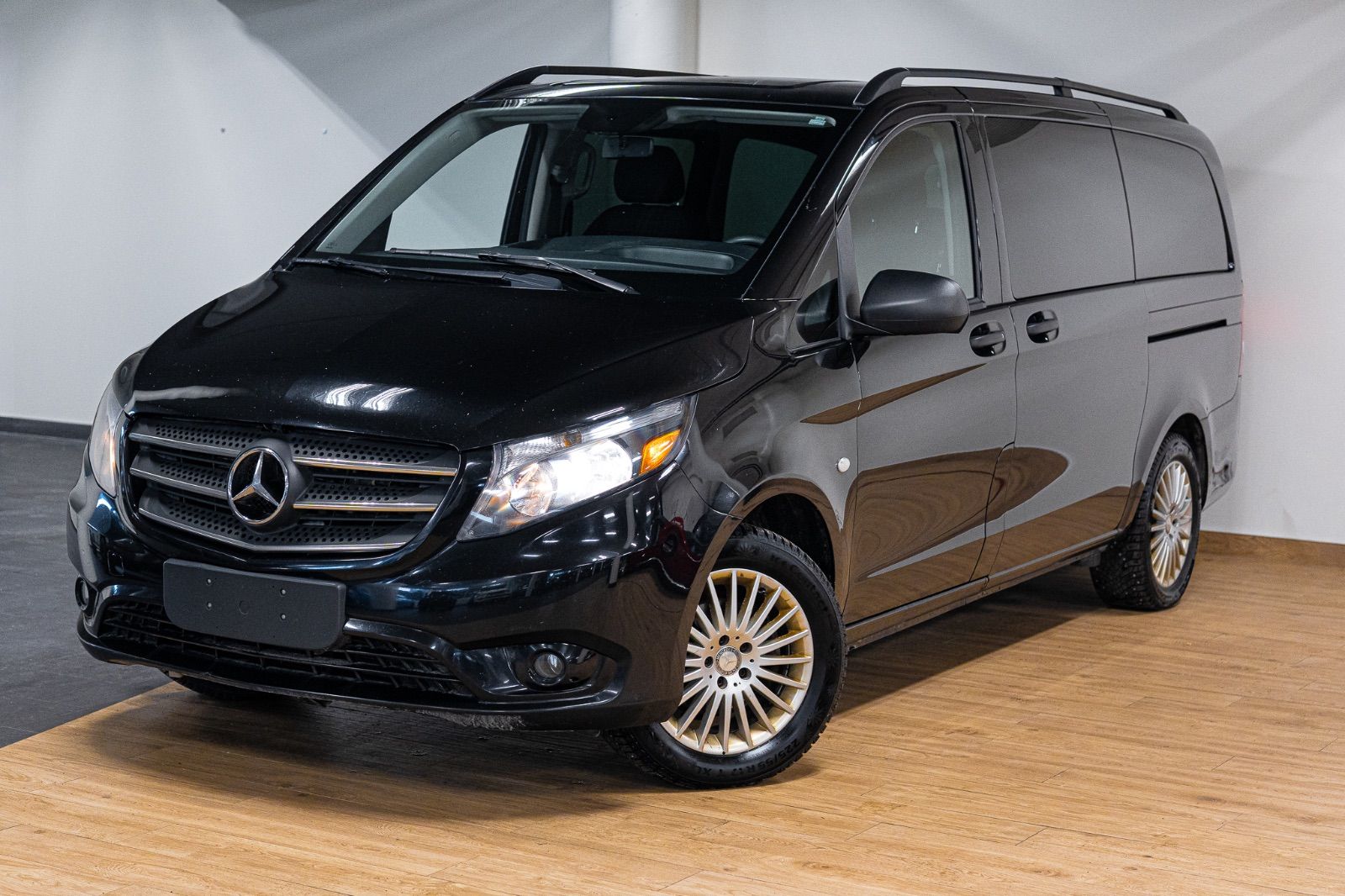 2018 Mercedes-Benz Metris ** PASSENGER **