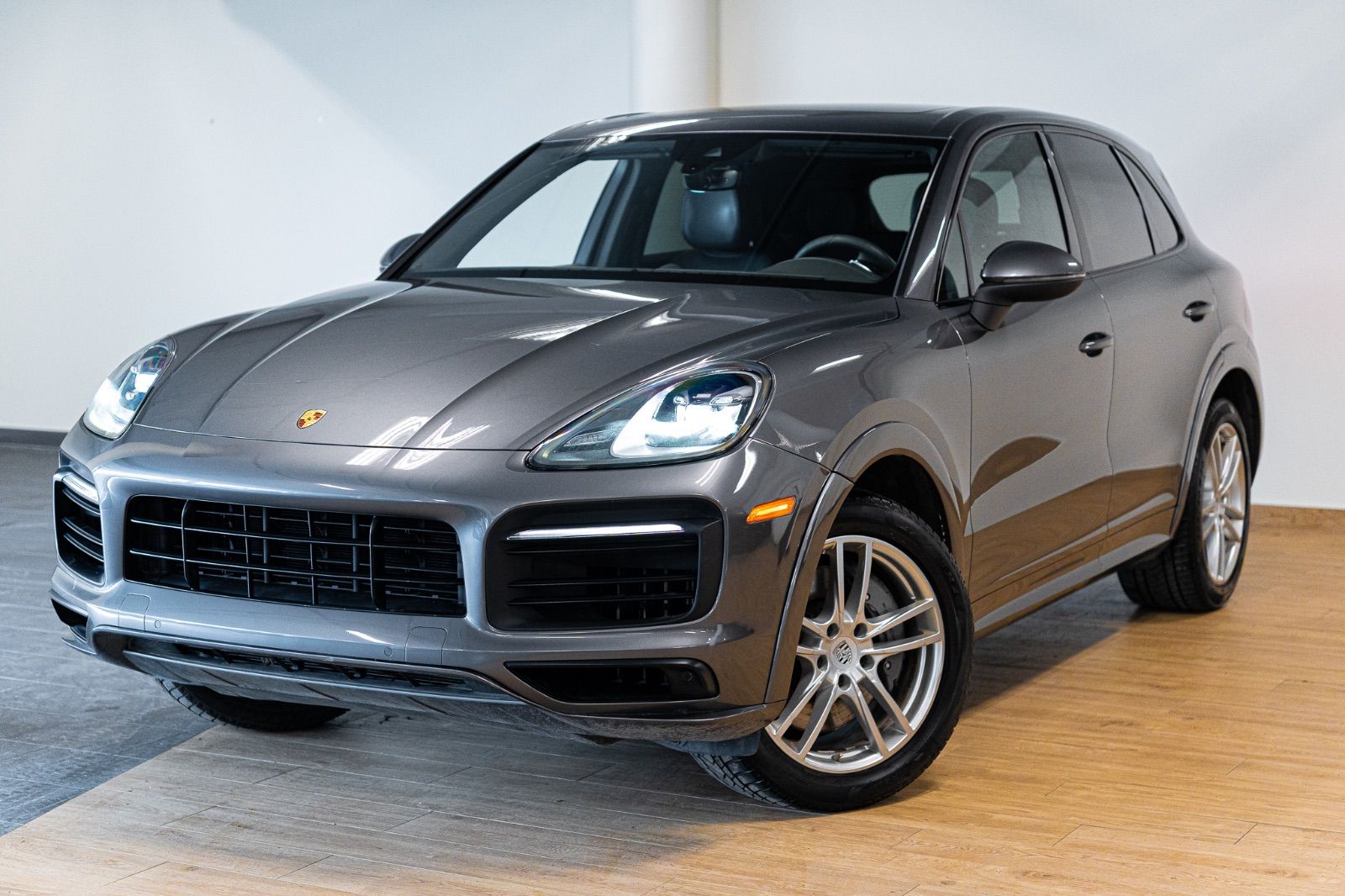 2019 Porsche Cayenne ** GRIS SUR GRIS **
