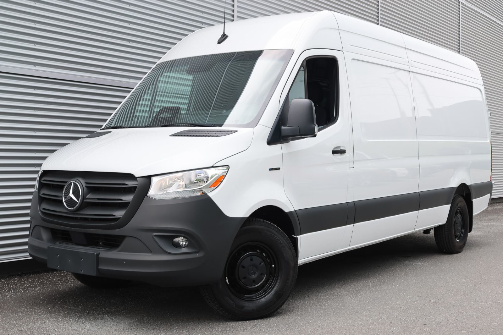 2025 Mercedes-Benz eSprinter Cargo Van