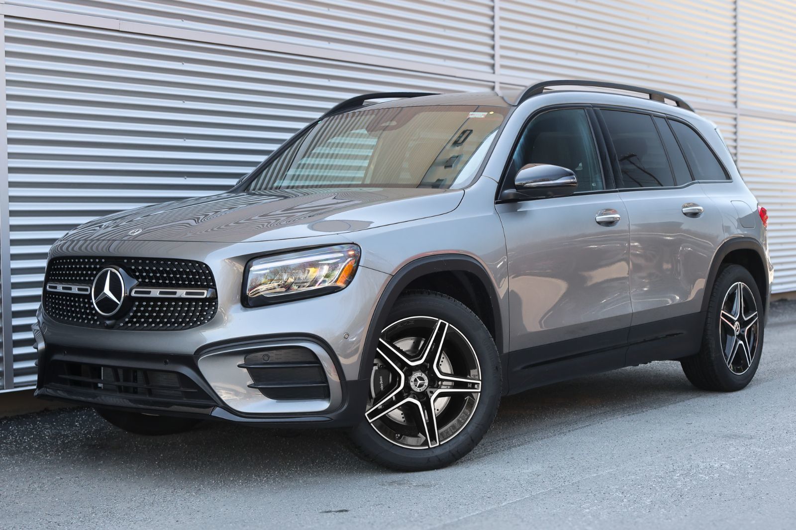 2026 Mercedes-Benz GLB 250 4MATIC SUV