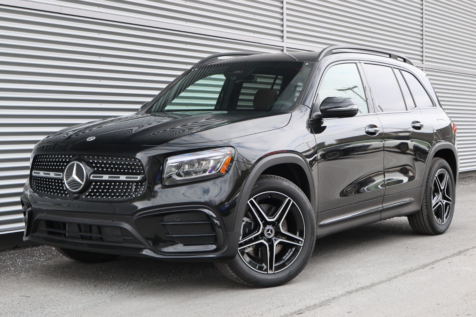 2026 Mercedes-Benz GLB 250 4MATIC SUV