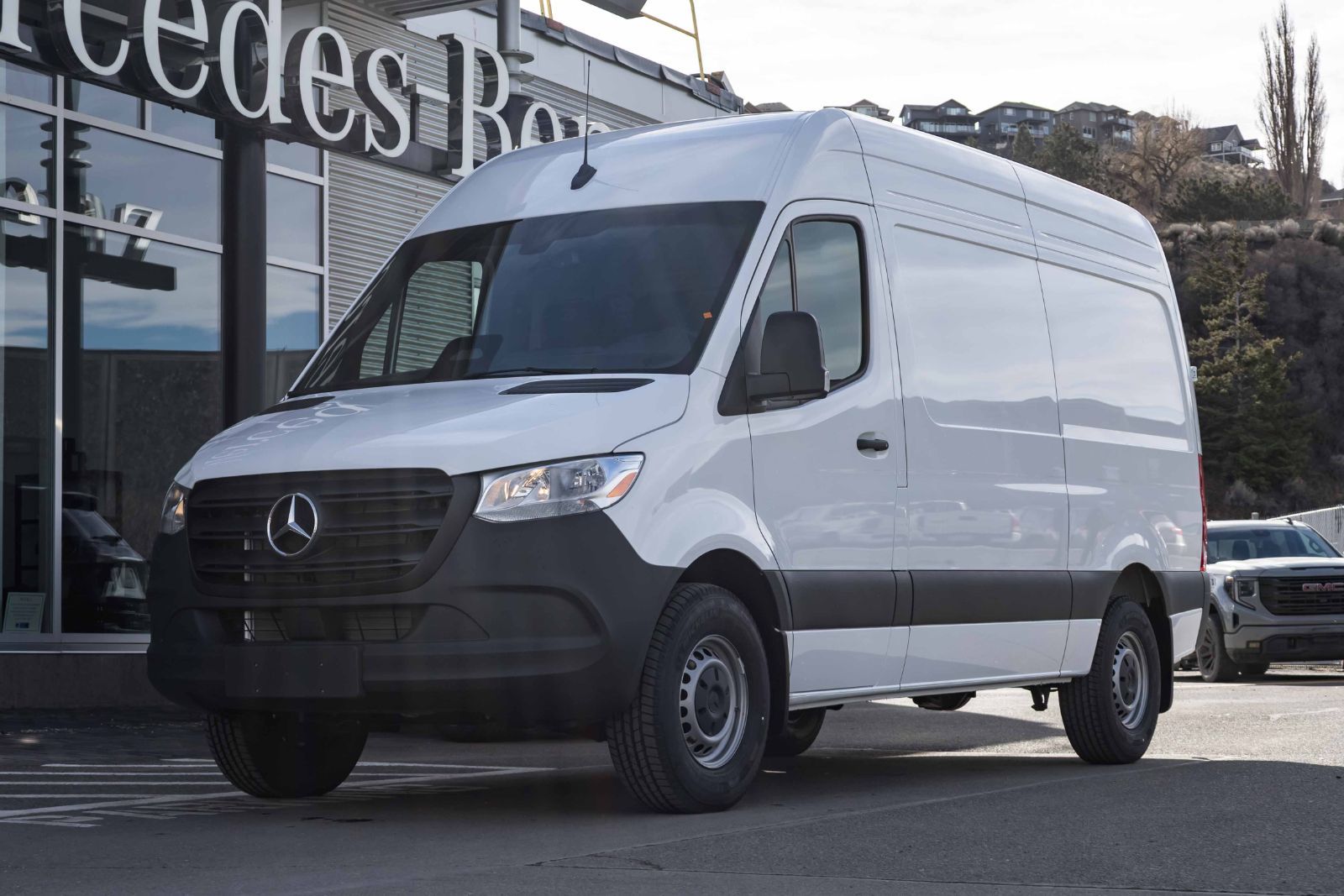 2026 Mercedes-Benz Sprinter 144 Wheelbase High Roof RWD