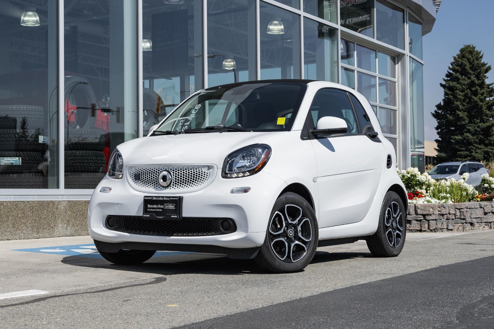 Mercedes-Benz Kamloops | Pre-owned 2018 smart Fortwo Electric drive cpé