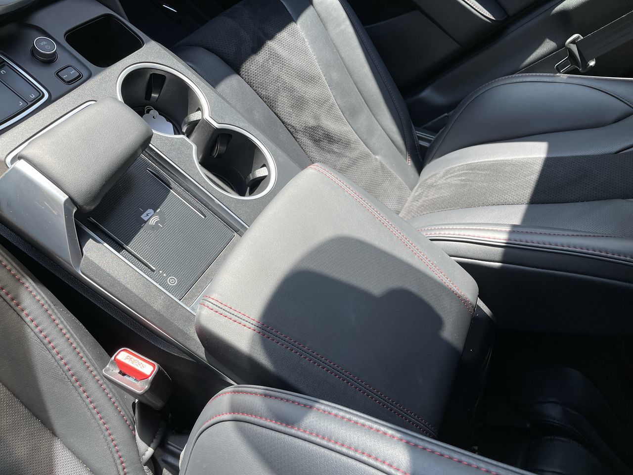 2024 Acura MDX in North Vancouver, British Columbia