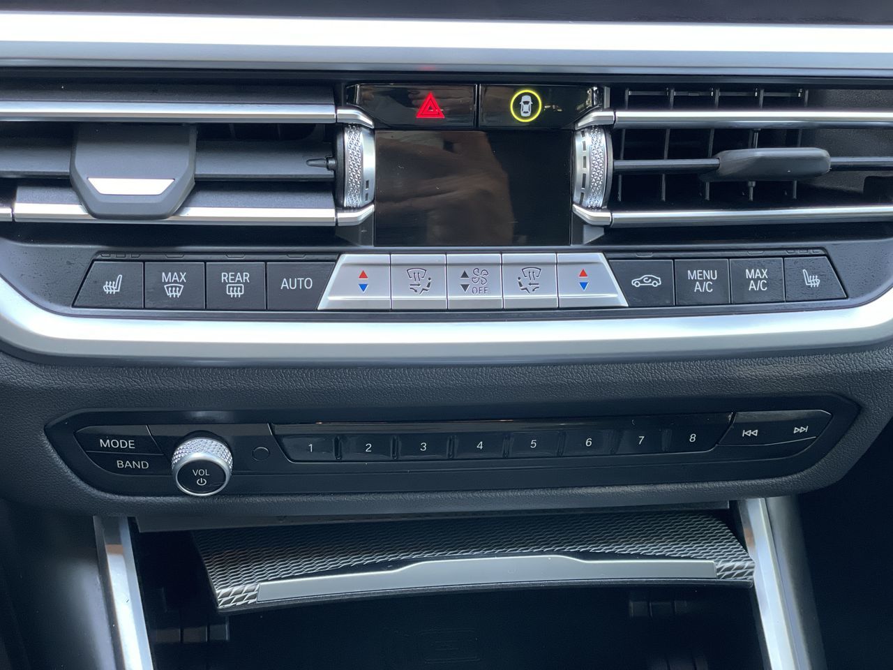 2022 BMW 330e in North Vancouver, British Columbia
