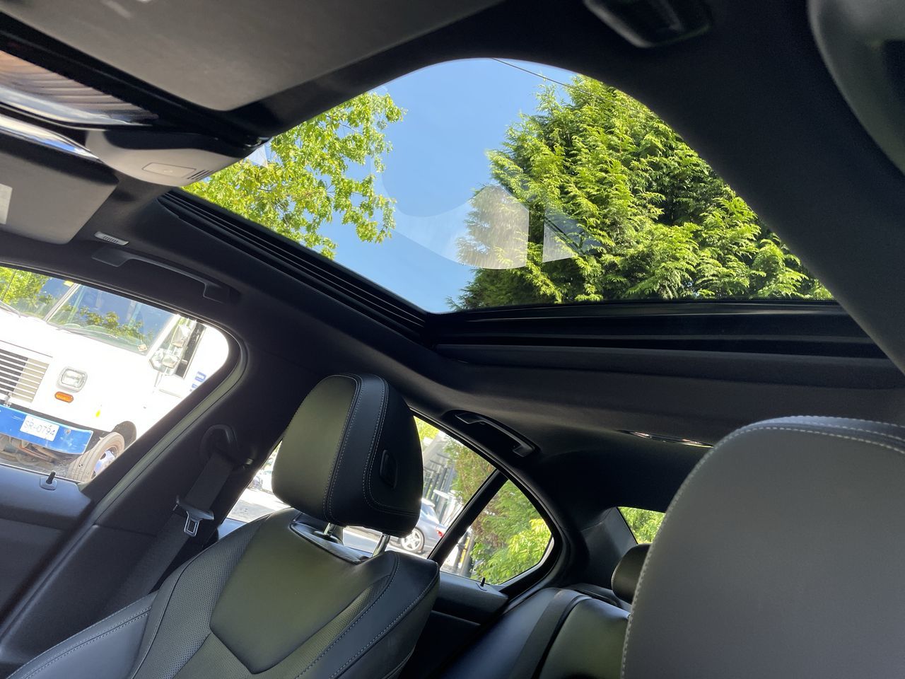 2022 BMW 330e in North Vancouver, British Columbia