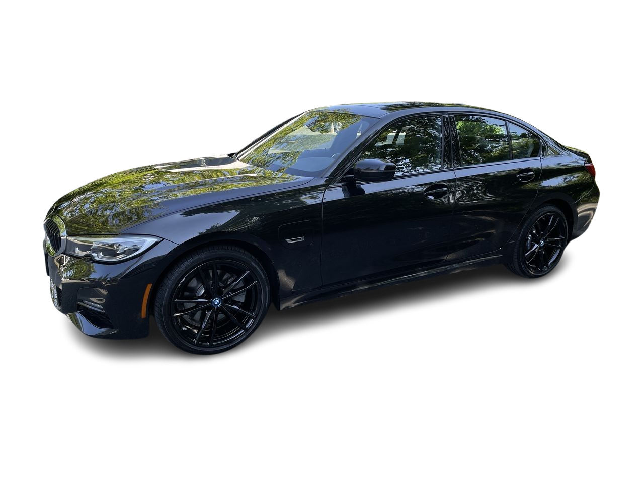 2022 BMW 330e in North Vancouver, British Columbia