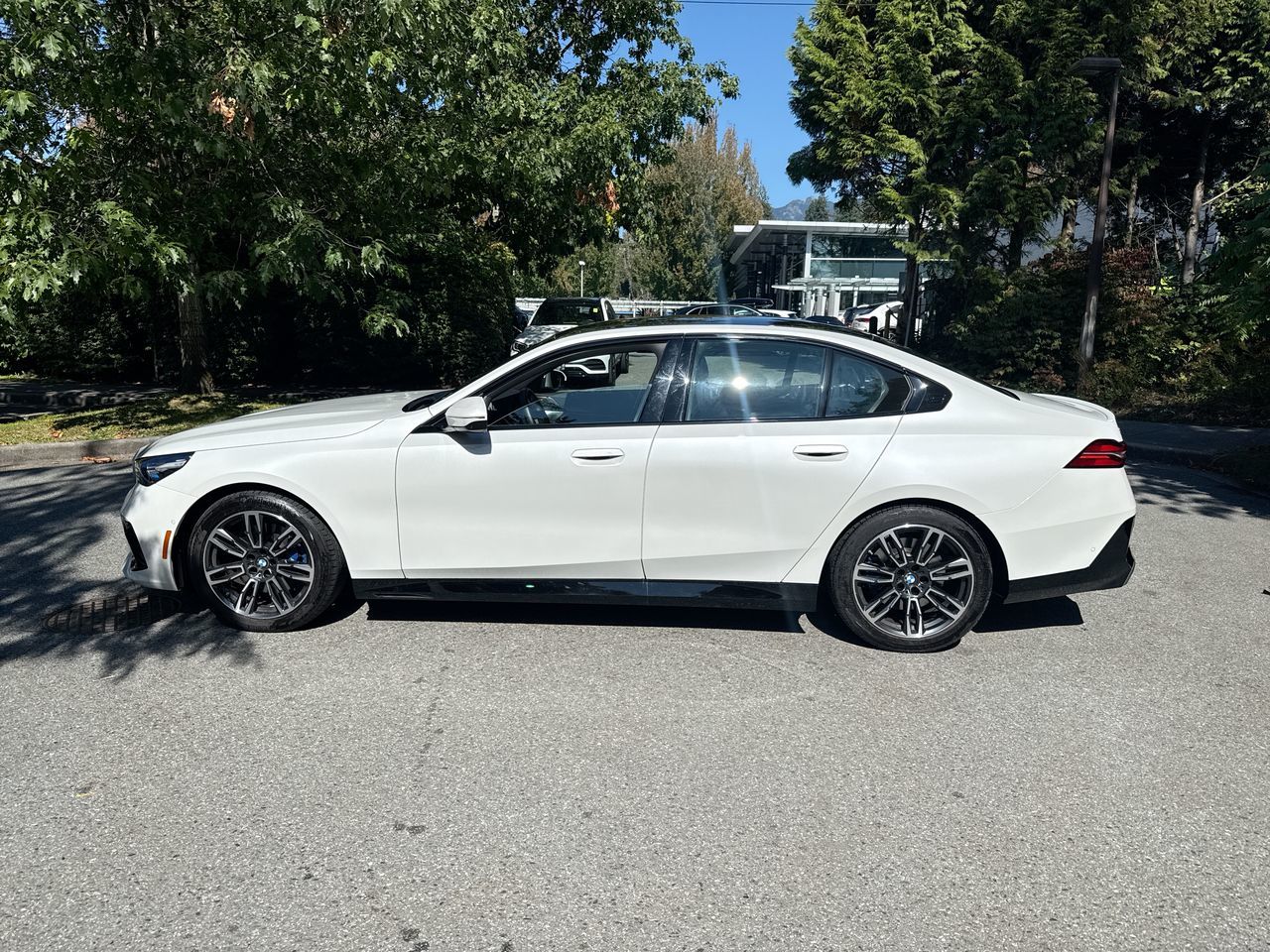 2026 BMW 530i