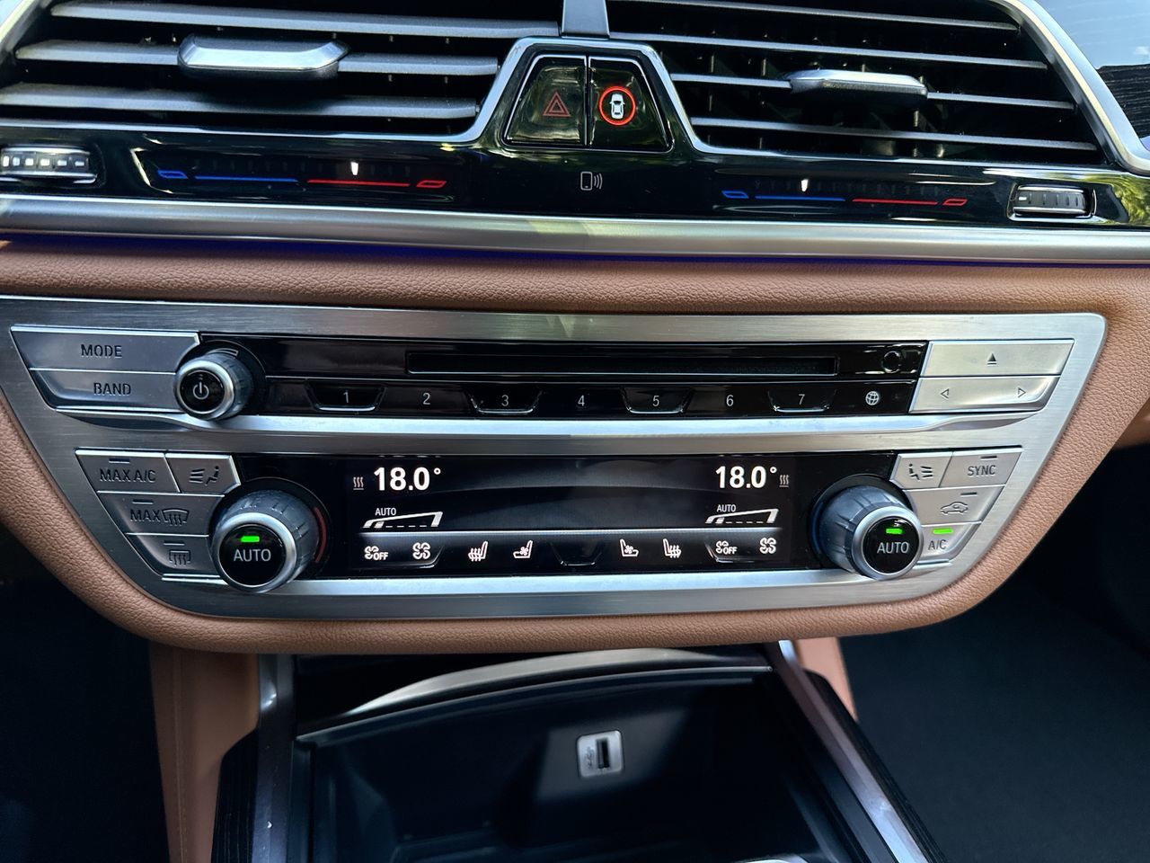 2016 BMW 750i