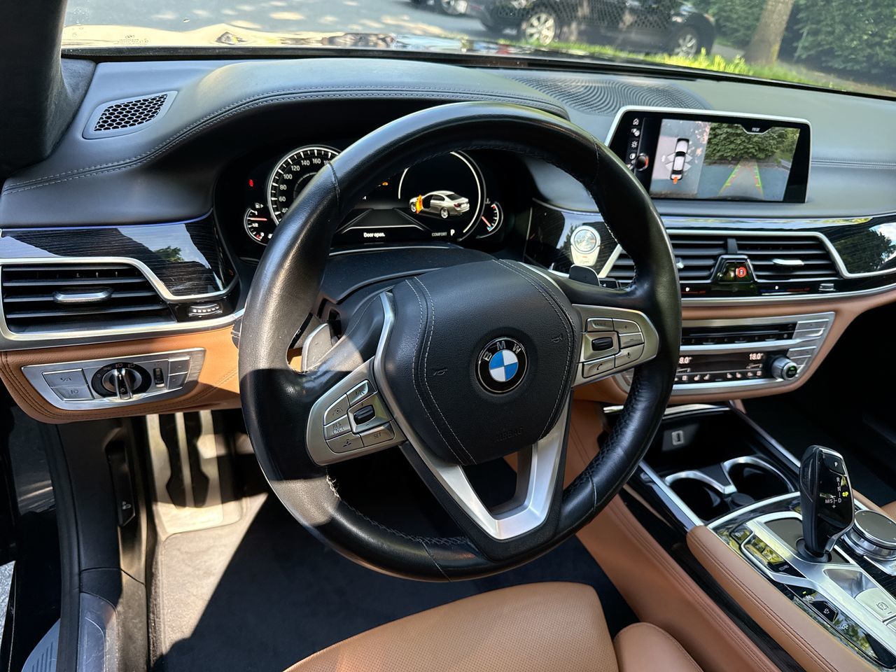 2016 BMW 750i