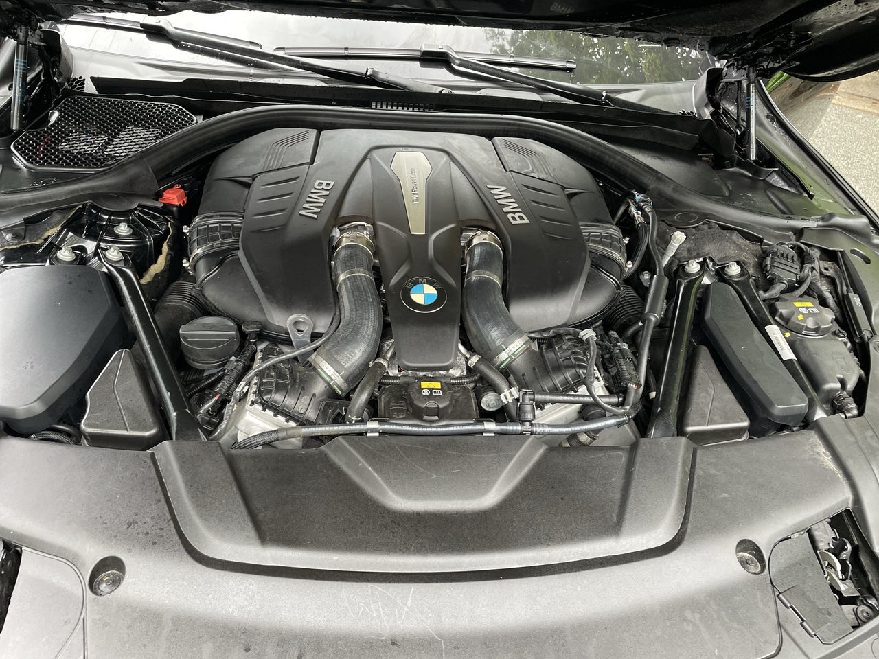 2018 BMW 750LI in North Vancouver, British Columbia