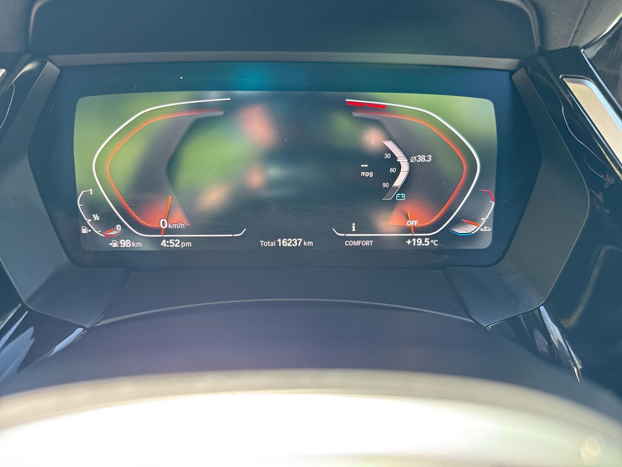 2022  Z4