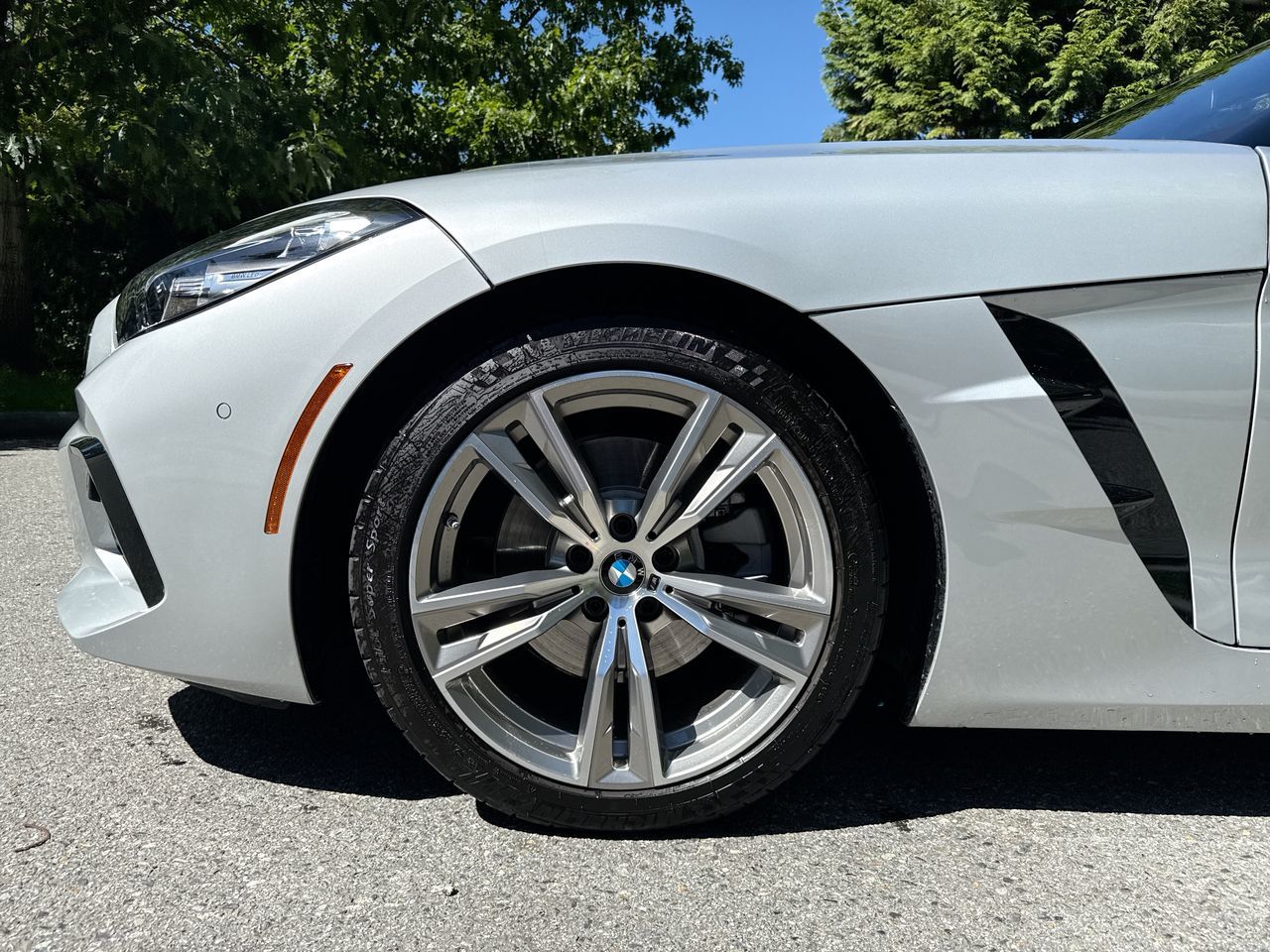 2022  Z4