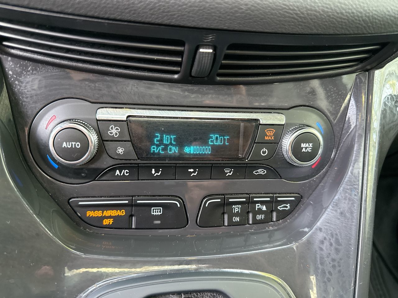 2015  Escape