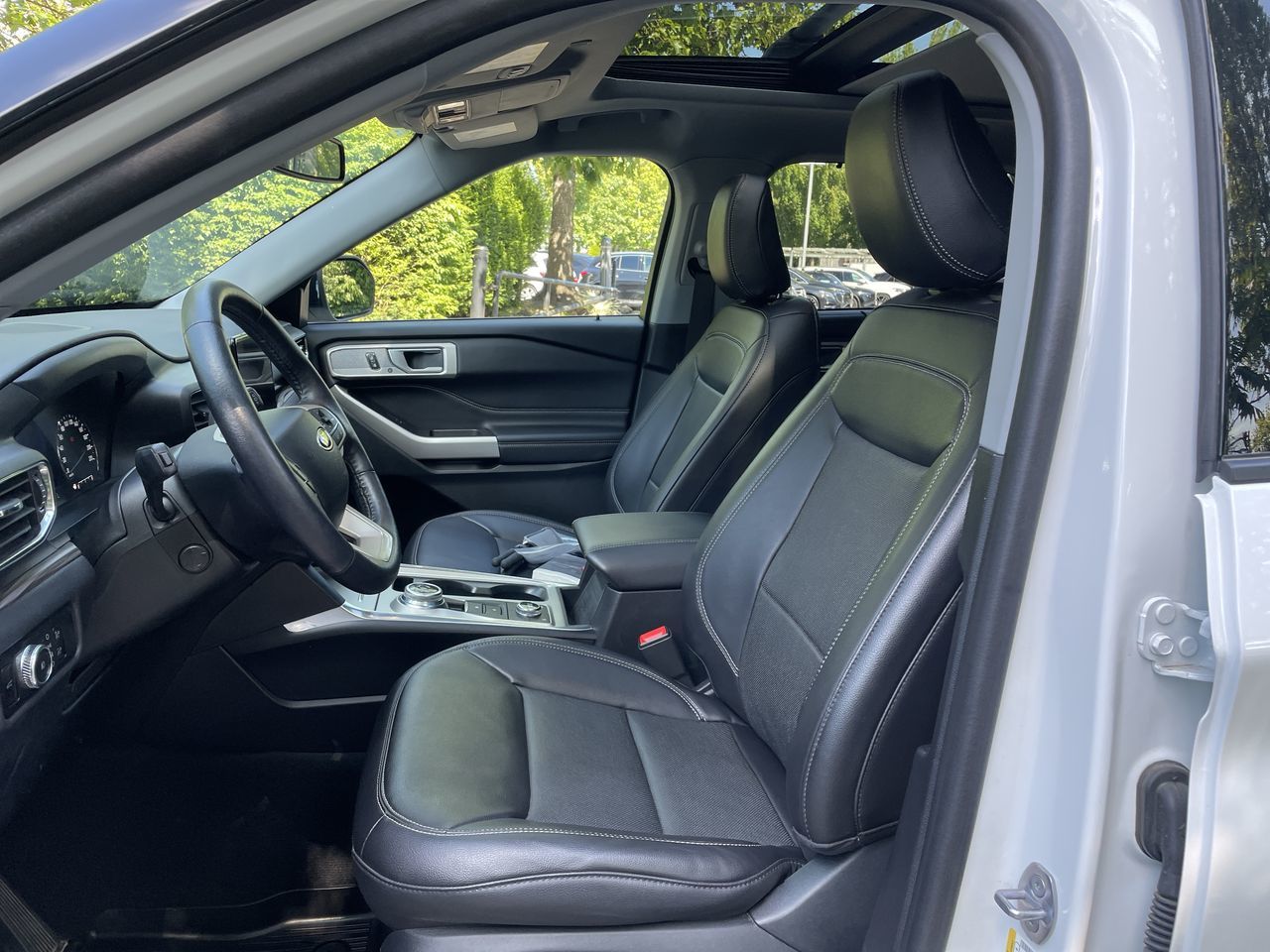 2023 Ford Explorer in North Vancouver, British Columbia