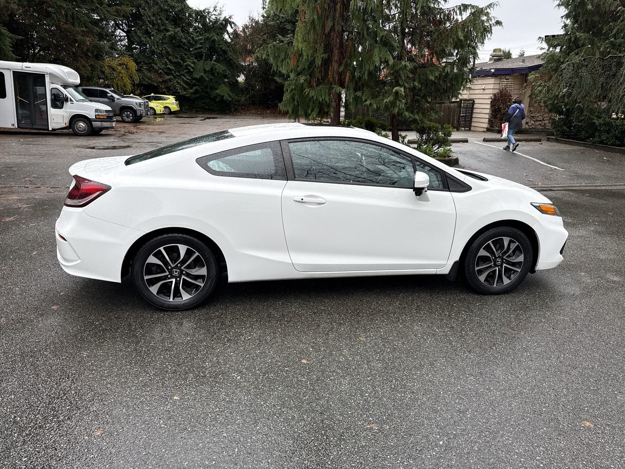 Honda Civic  2014 à North Vancouver, Colombie-Britannique