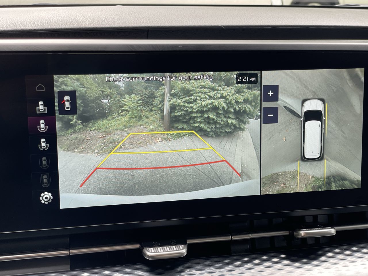 2024 Kia Carnival in North Vancouver, British Columbia