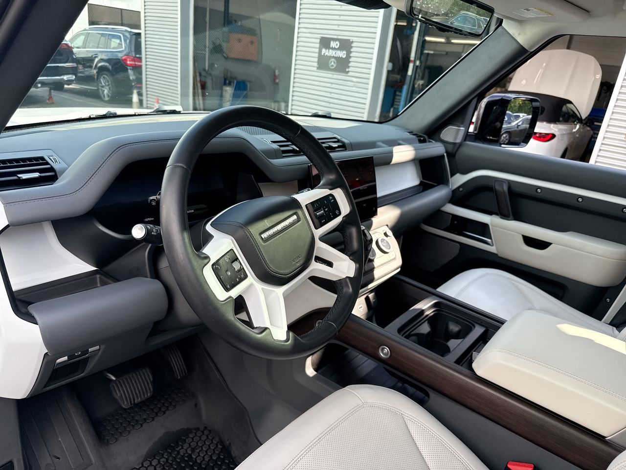 2023  Defender