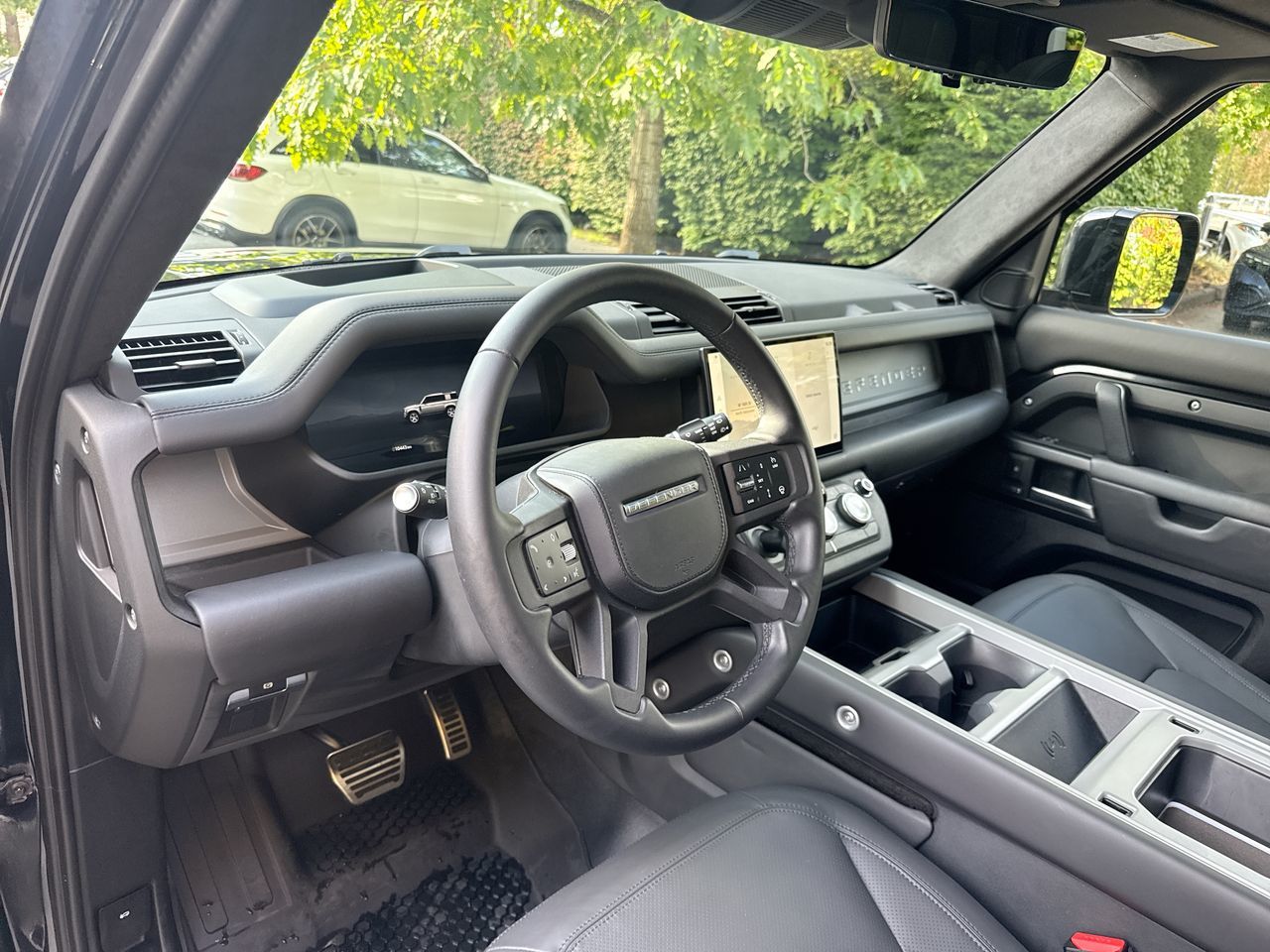 2025 Land Rover Defender
