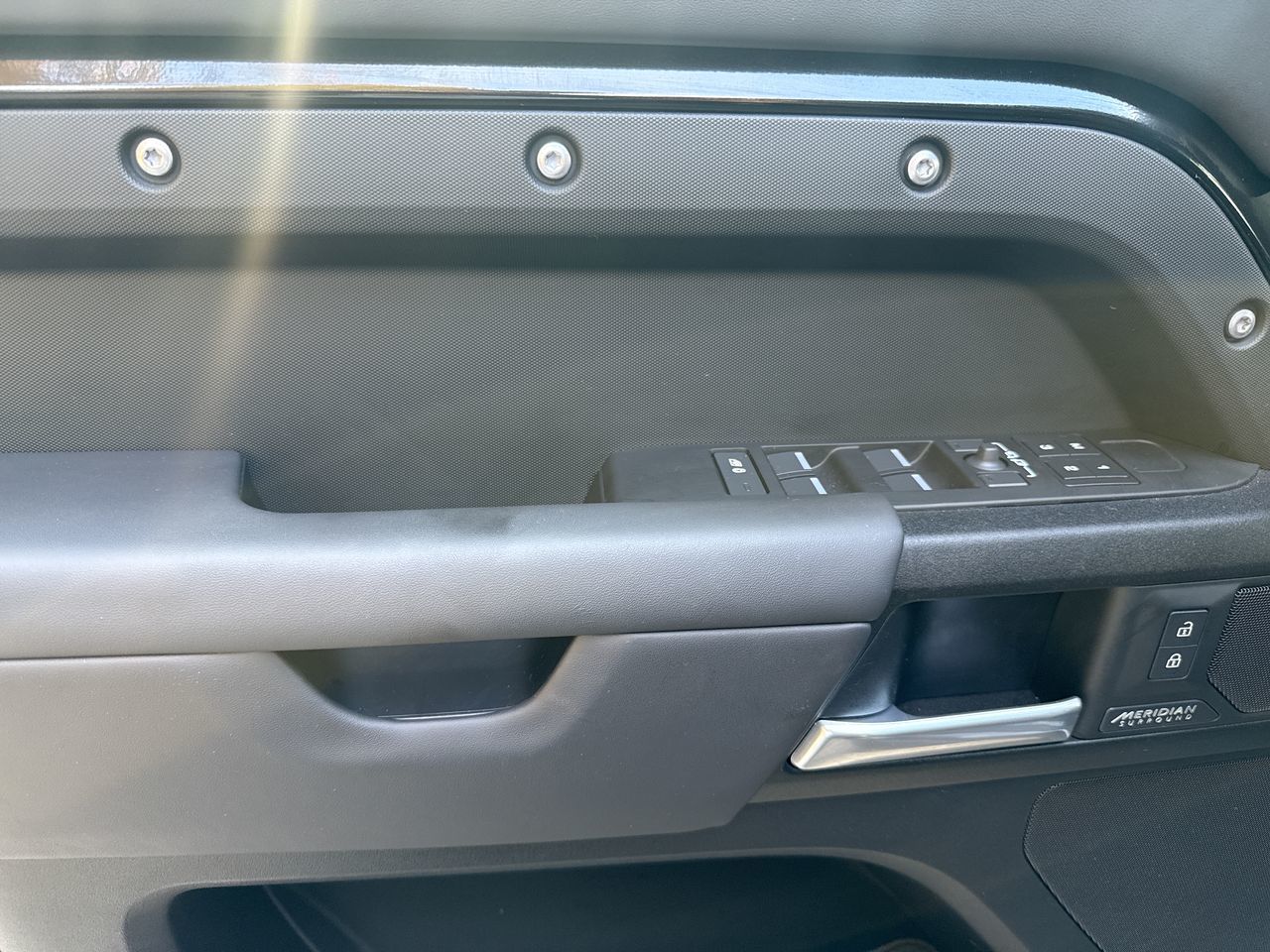 2025 Land Rover Defender