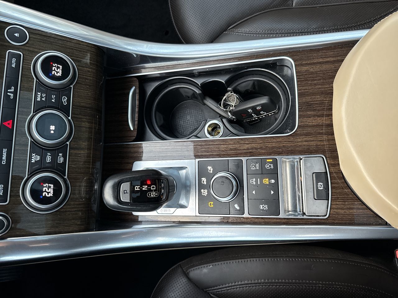 Land Rover Range Rover Sport  2016 à North Vancouver, Colombie-Britannique