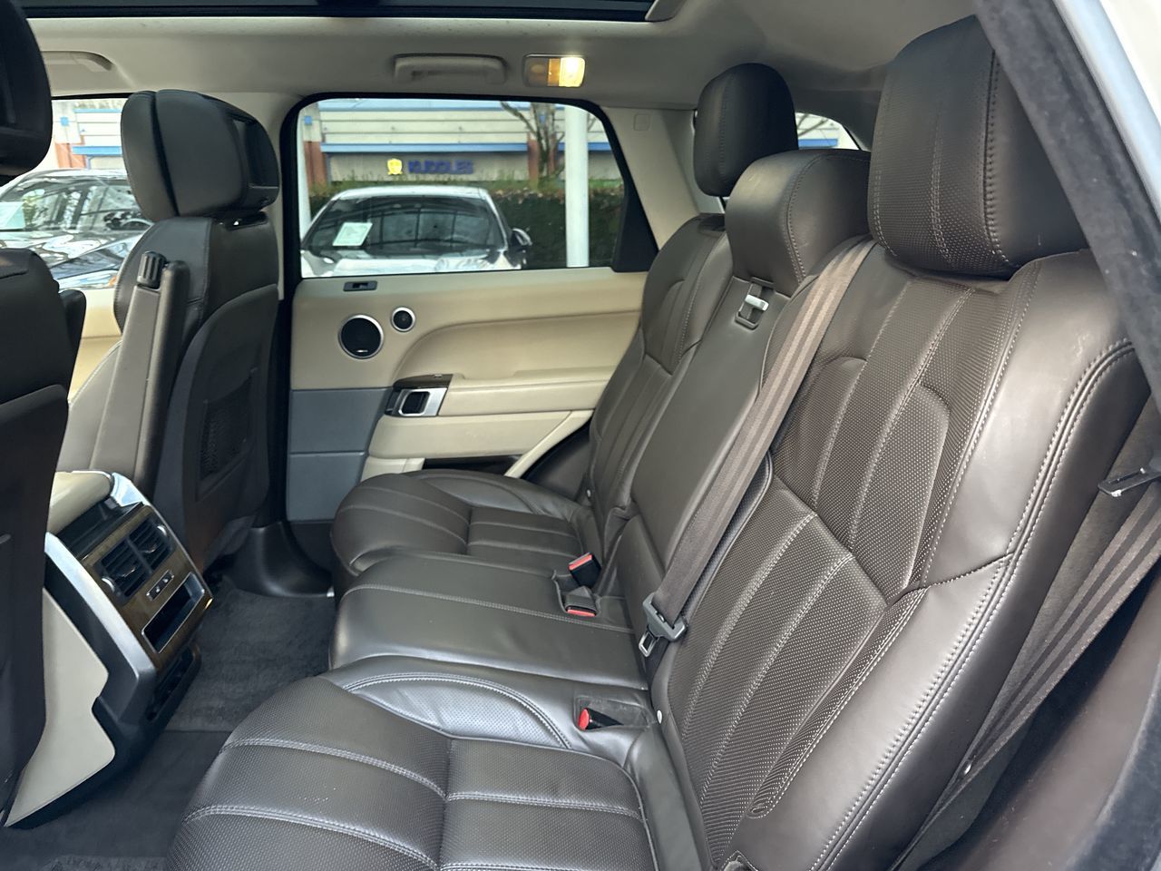 Land Rover Range Rover Sport  2016 à North Vancouver, Colombie-Britannique