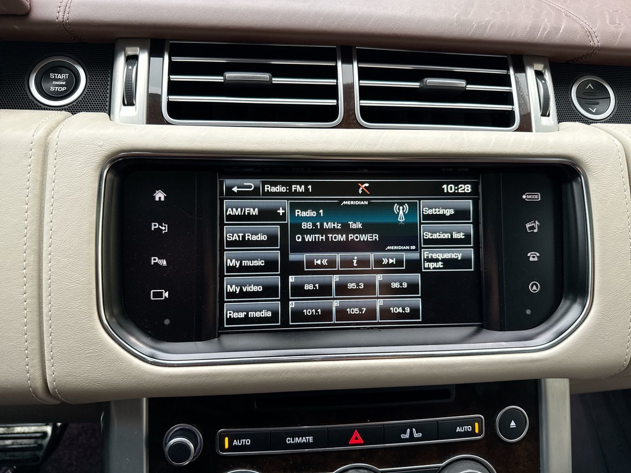 2016 Land Rover Range Rover in North Vancouver, British Columbia