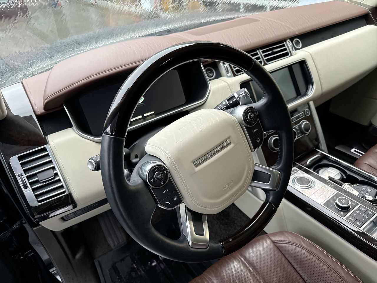 2016 Land Rover Range Rover in North Vancouver, British Columbia