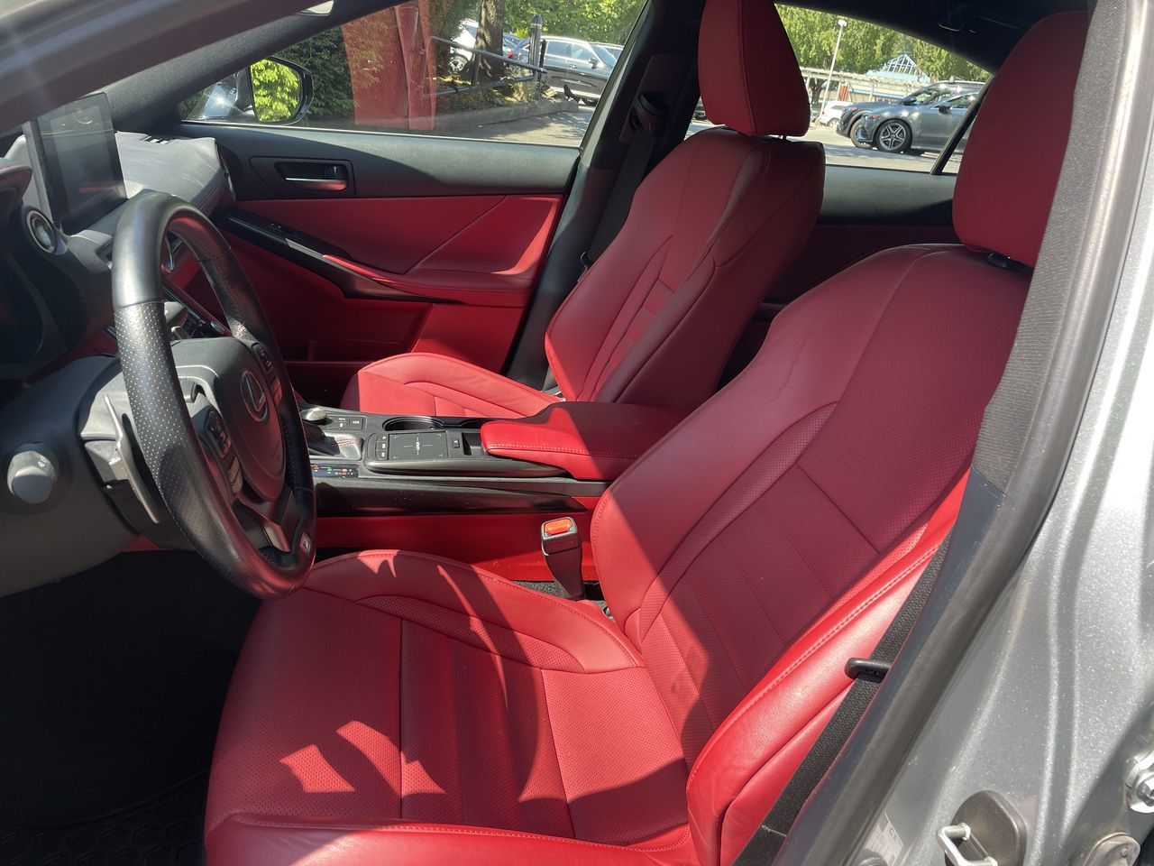 Lexus IS  2022 à North Vancouver, Colombie-Britannique
