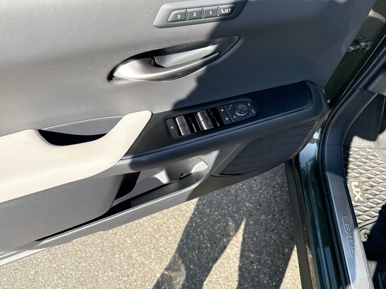 2025 Lexus UXh