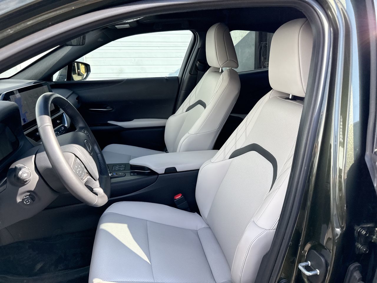 2025 Lexus UXh