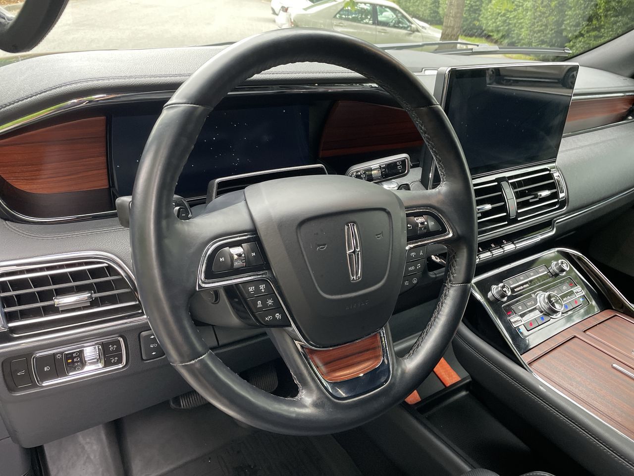 2024 Lincoln Navigator L in North Vancouver, British Columbia