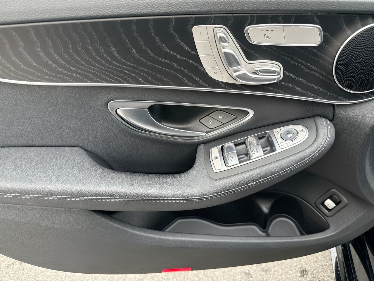 2020 Mercedes-Benz C300