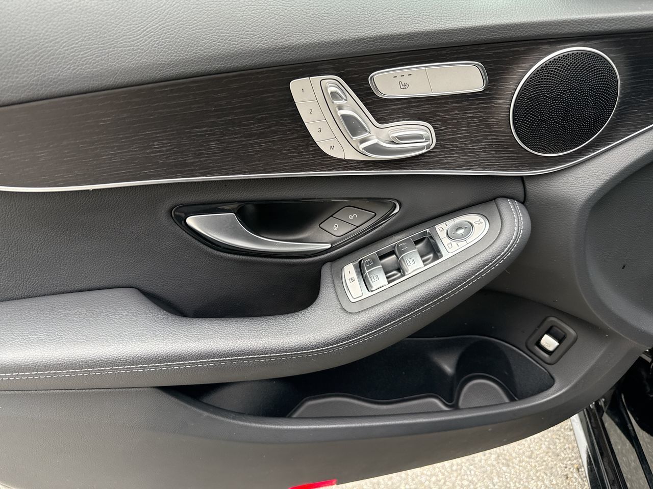 Mercedes-Benz C300  2021 à North Vancouver, Colombie-Britannique