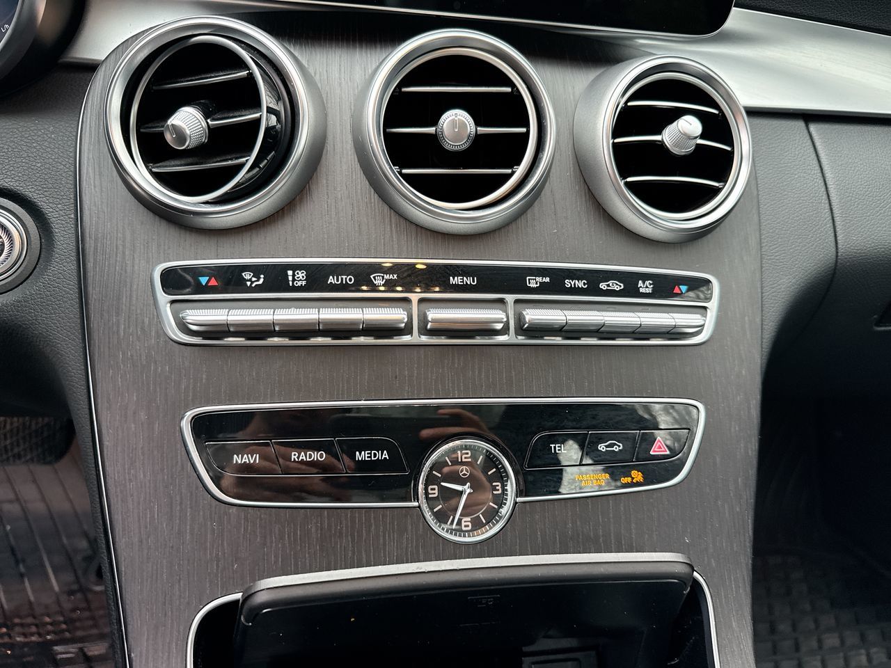 Mercedes-Benz C300  2021 à North Vancouver, Colombie-Britannique