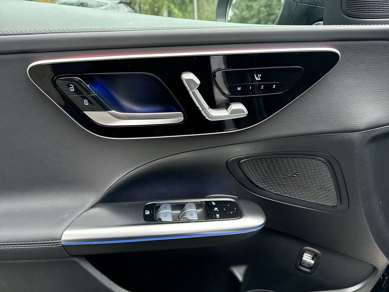 2023 Mercedes-Benz C300