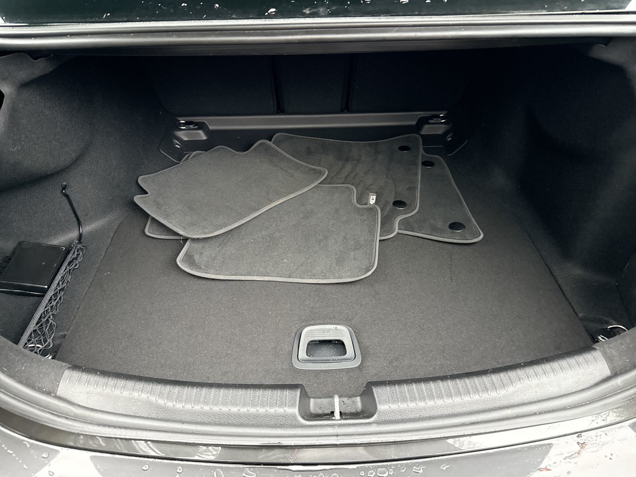 2023 Mercedes-Benz C300