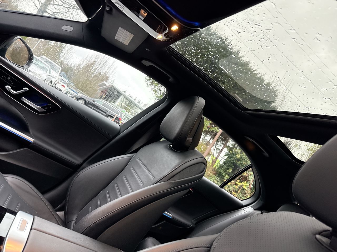 2023 Mercedes-Benz C300