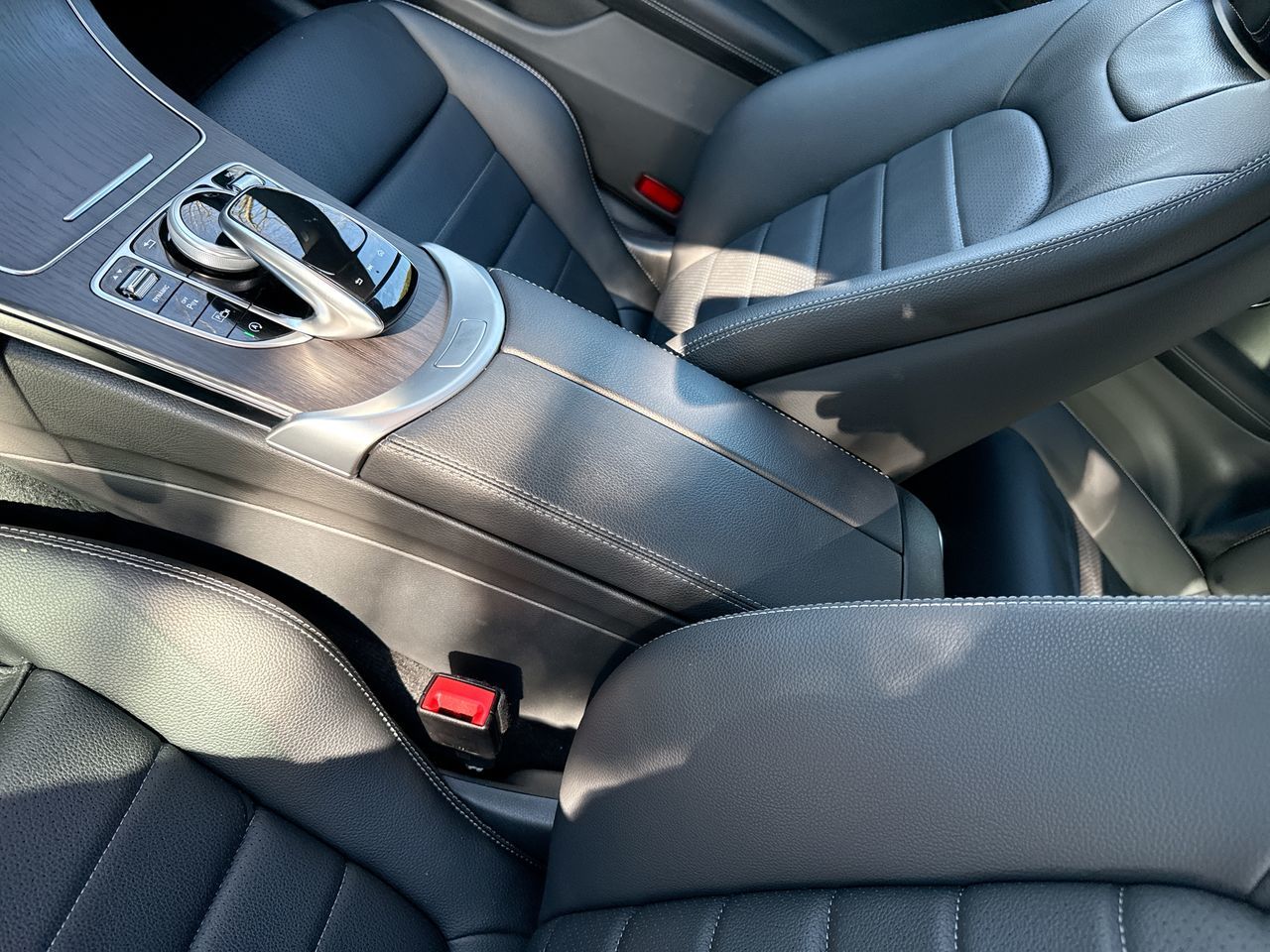 2023 Mercedes-Benz C300