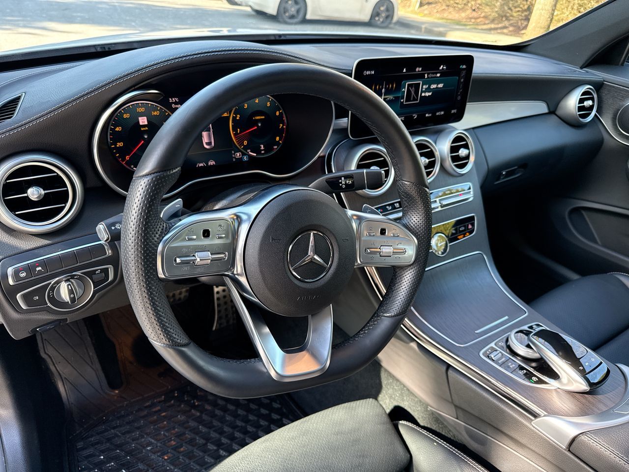 2023 Mercedes-Benz C300