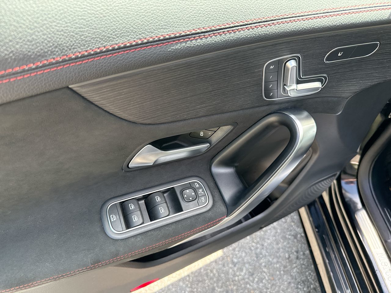 2022  CLA250