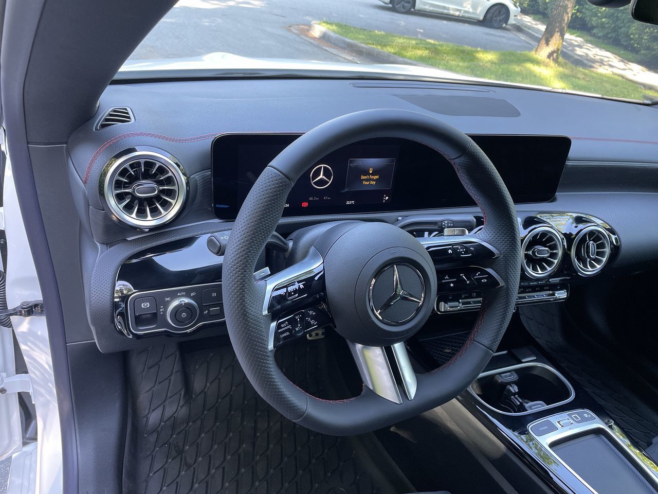 Mercedes-Benz CLA250  2025 à North Vancouver, Colombie-Britannique