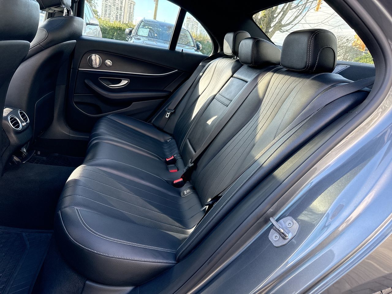 Mercedes-Benz E300  2017 à North Vancouver, Colombie-Britannique