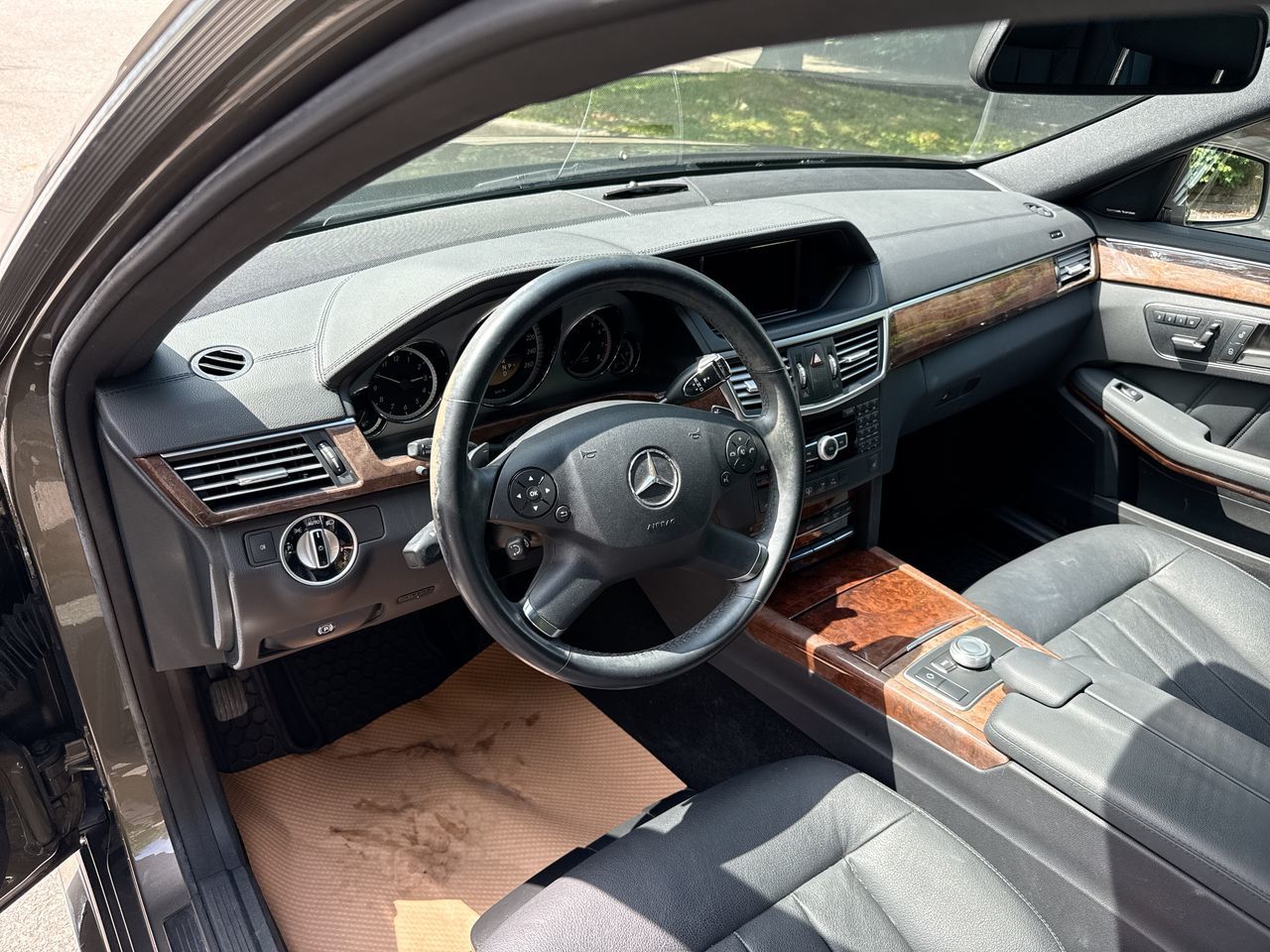 2012  E350
