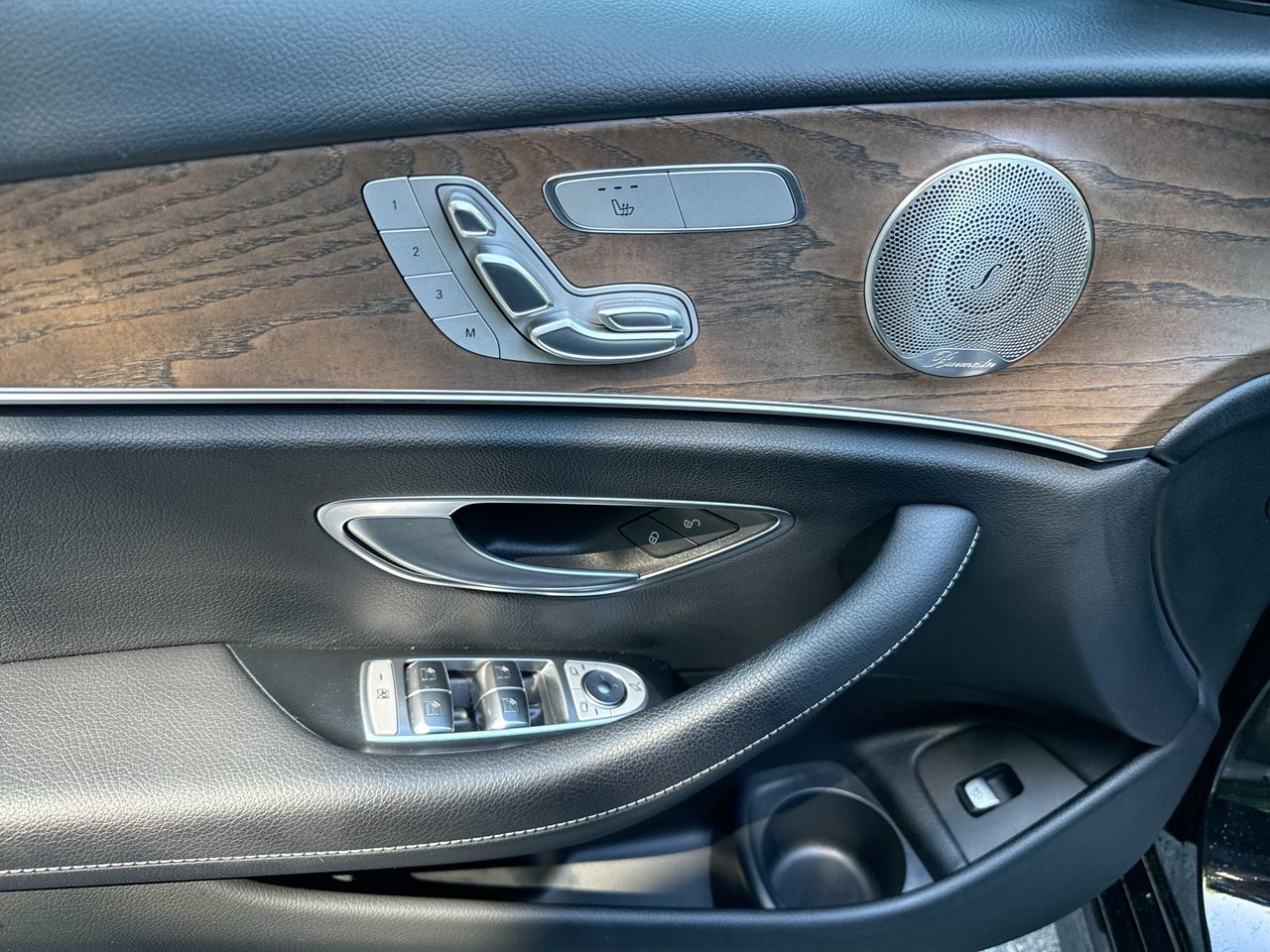 2022  E350