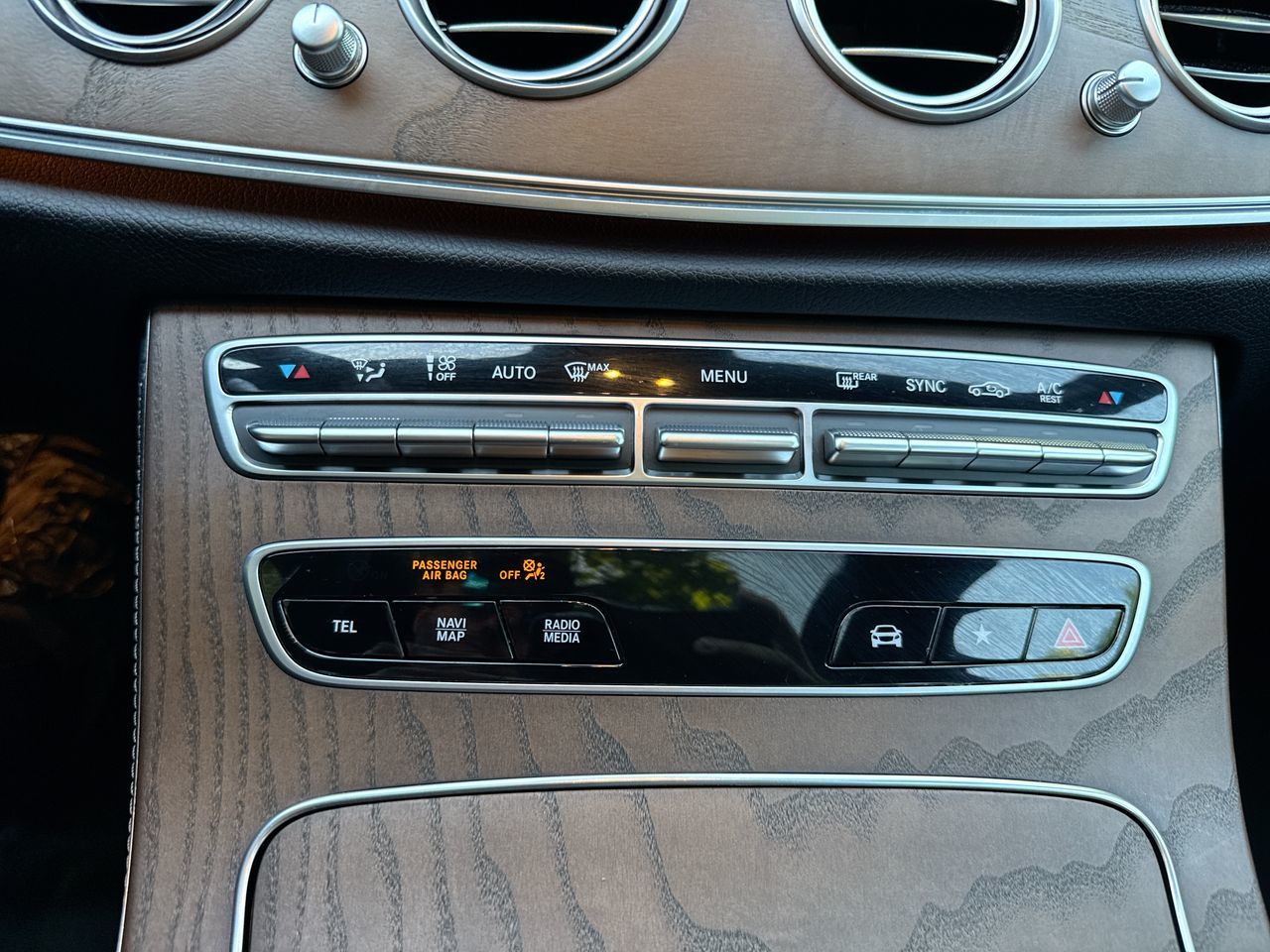 2022  E350
