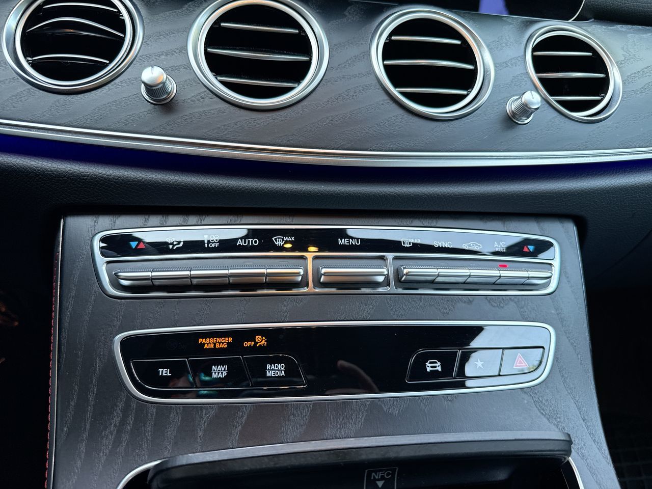 2022  E53
