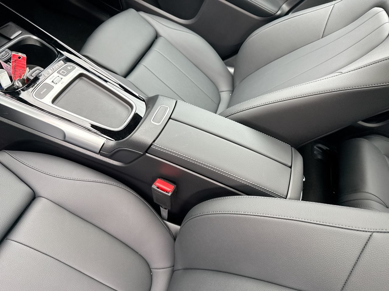 2025 Mercedes-Benz EQB