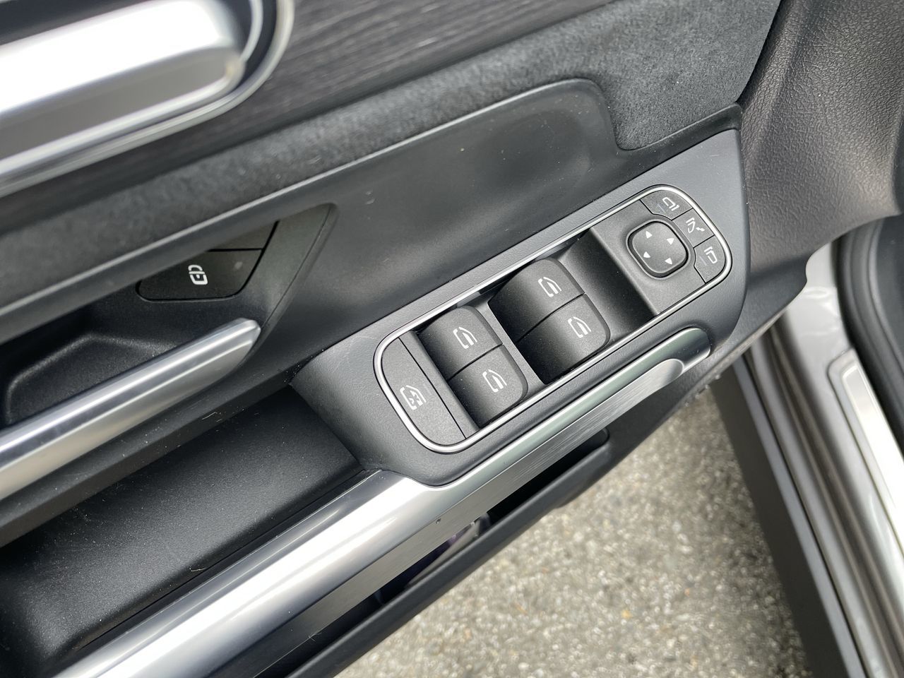 2025 Mercedes-Benz EQB in North Vancouver, British Columbia