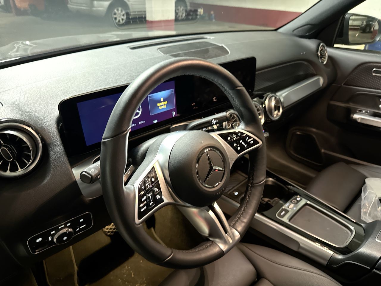 Mercedes-Benz EQB  2025 à North Vancouver, Colombie-Britannique